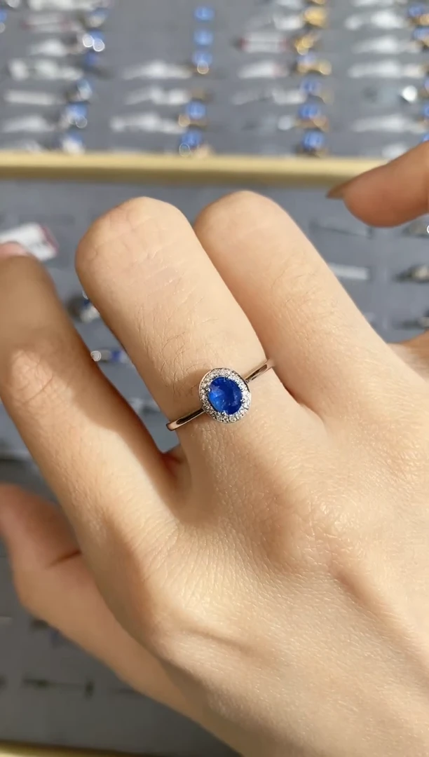 【闪购商品】蓝宝石戒指18K金镶嵌戒指