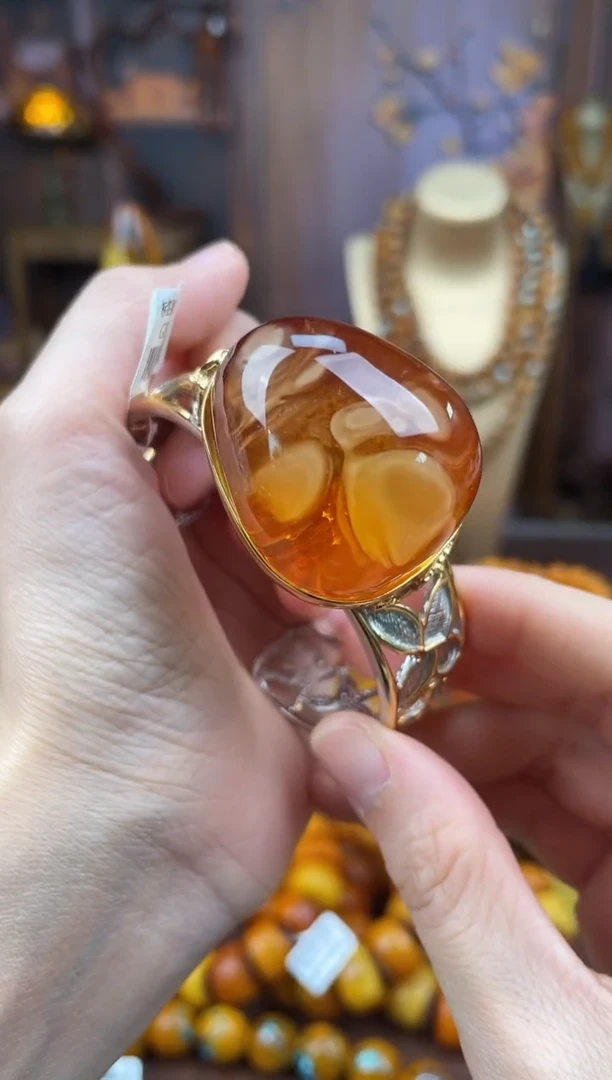 裸石琥珀未镶嵌多样性发货1，假一赔4