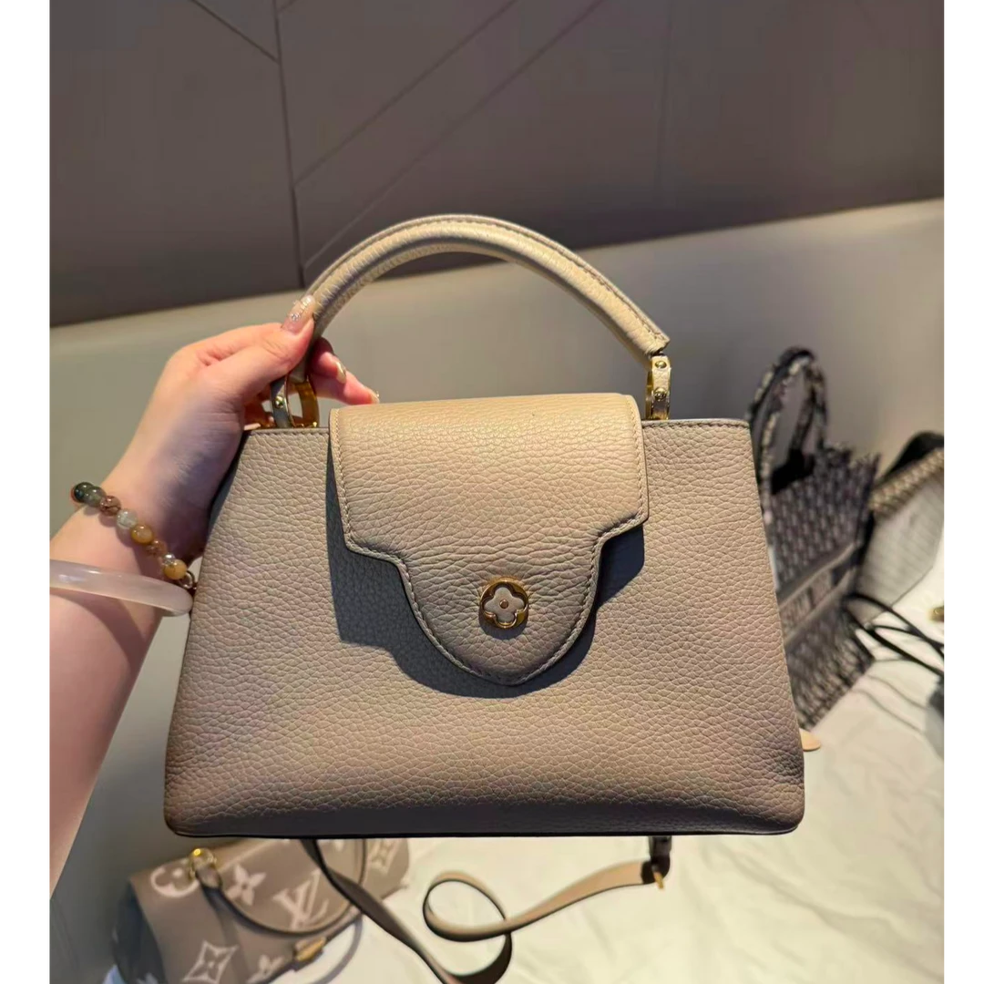 99新 LouisVuitton/路易威登 cap中号灰色17年/亲妈寄卖/501094