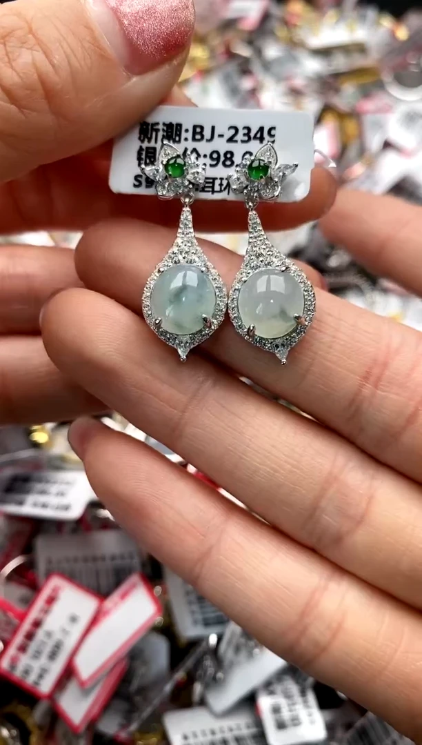 【闪购商品】翡翠戒指银S925镶嵌5555555     9