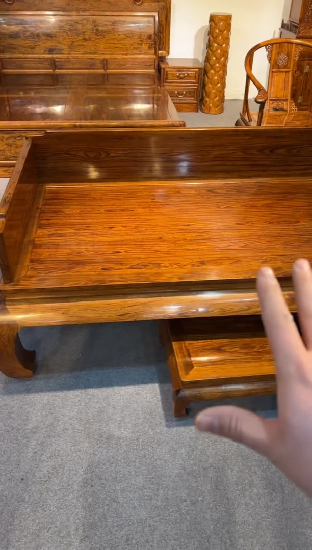 【闪购商品】花梨木类木雕罗汉床