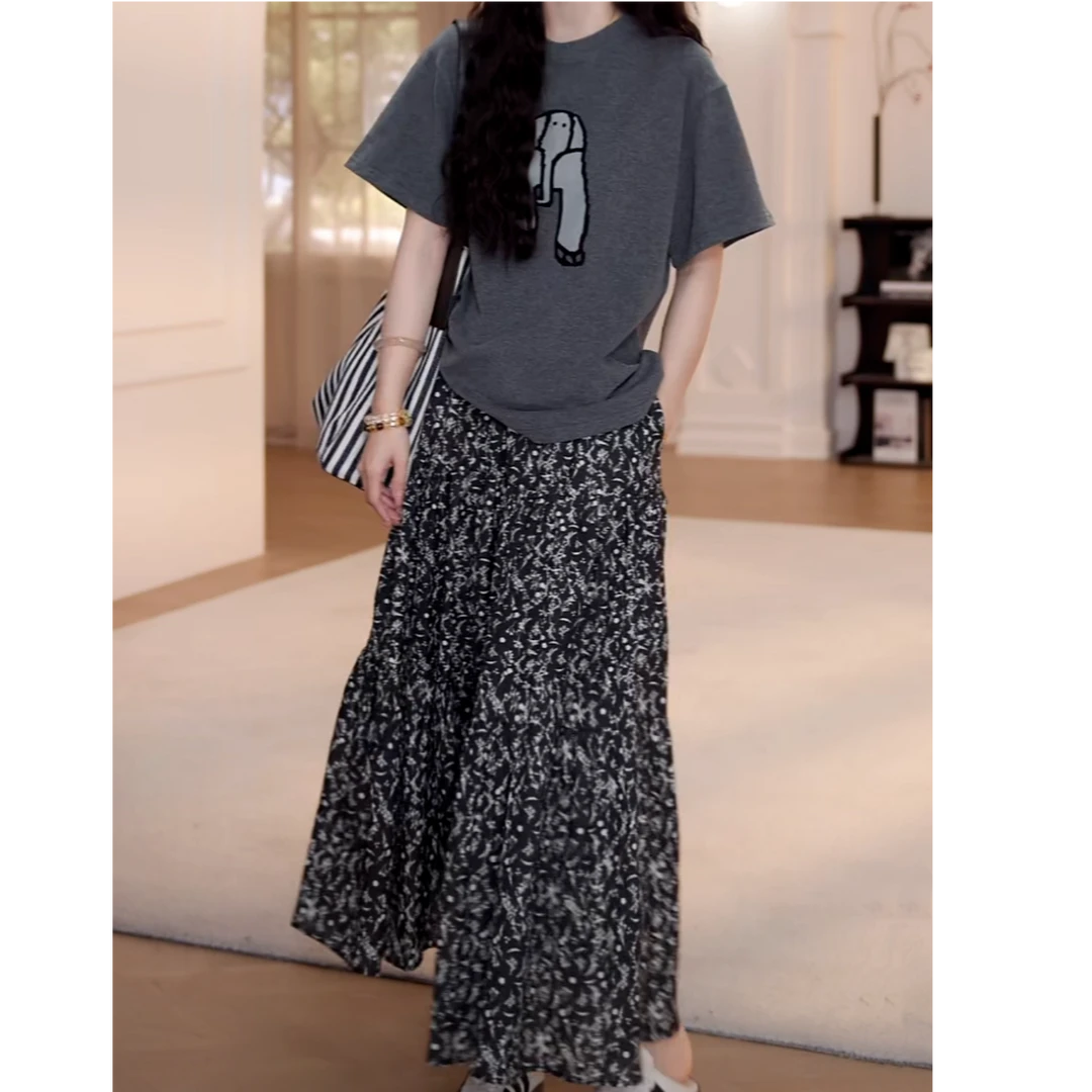 设计感气质松紧腰头碎花半身裙+植绒工艺大象短袖T恤夏季两件套