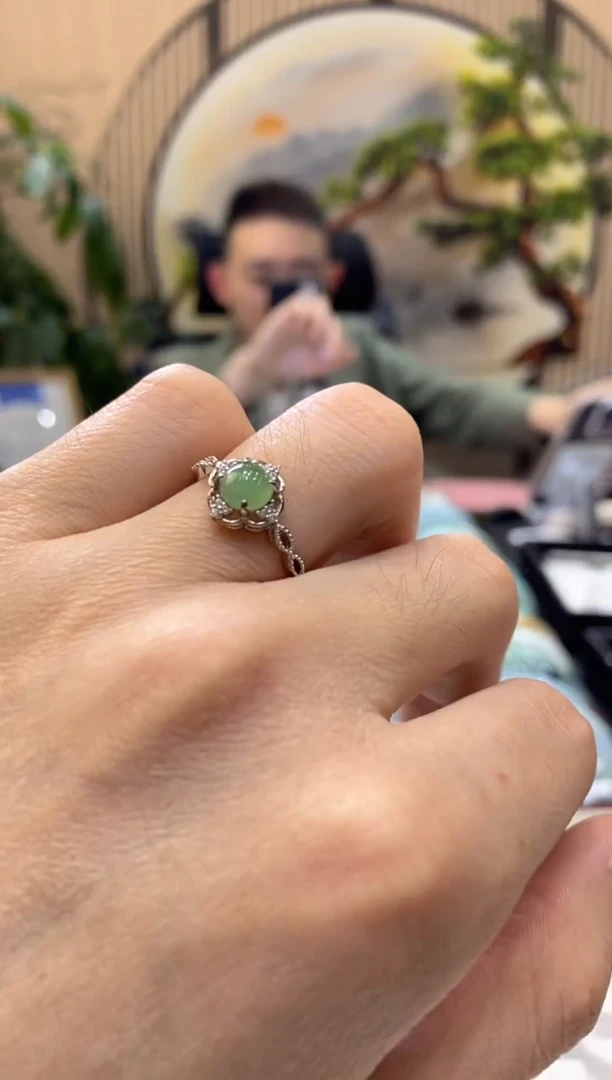 【闪购商品】翡翠戒指银S925镶嵌00003394