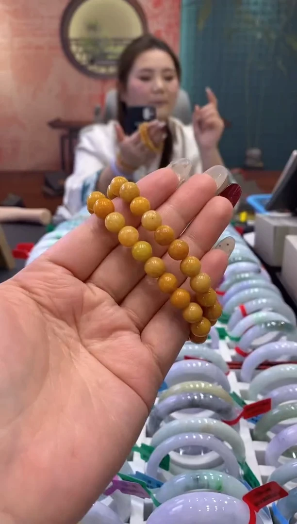 【闪购商品】翡翠手串未镶嵌00012985/多样性发货