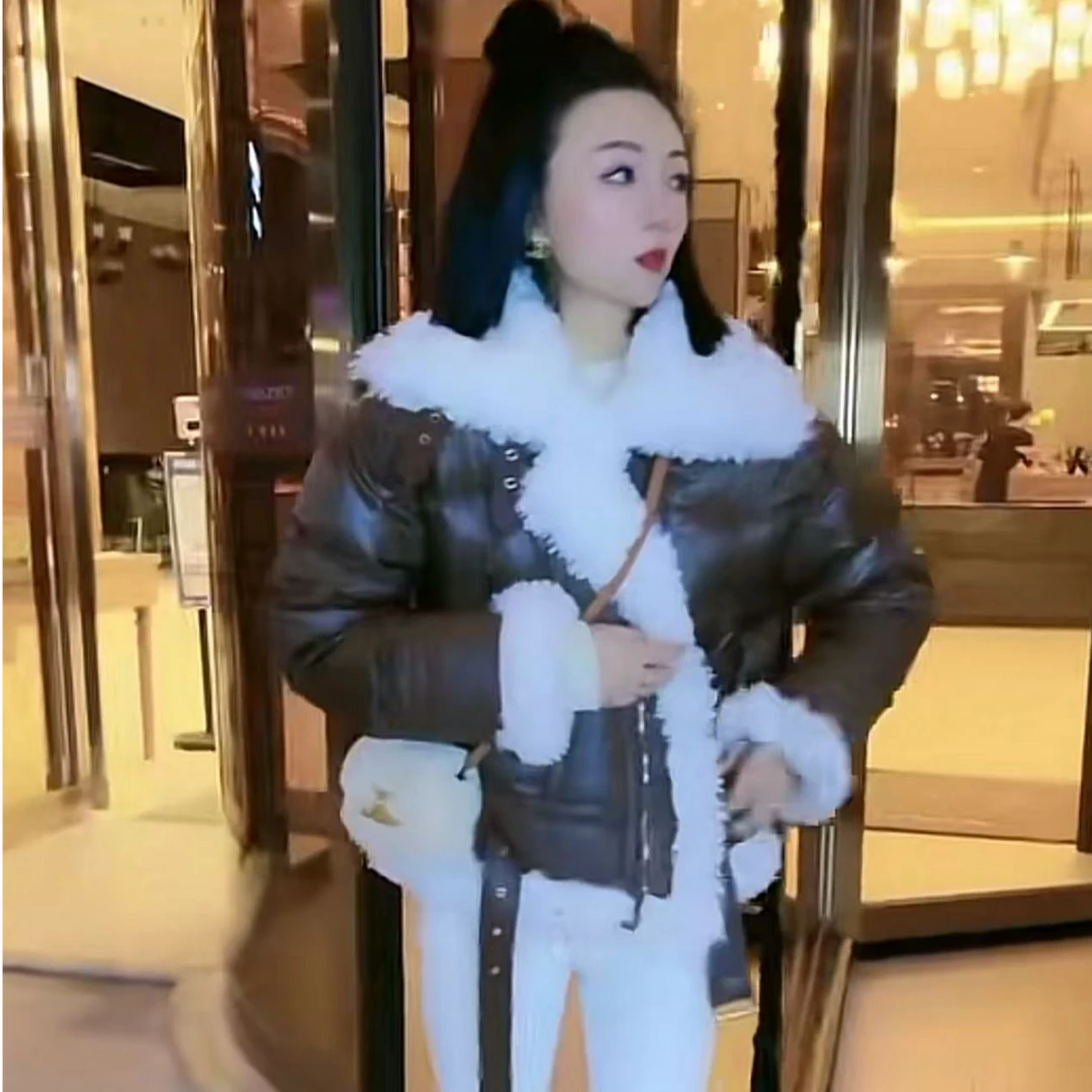 032  甩帽皮毛拼接欧货羽绒服秋冬102290时尚潮流宽松百搭