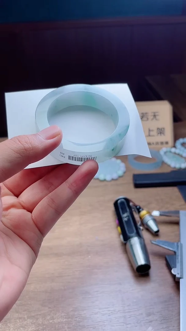 定制翡翠手镯未镶嵌定制