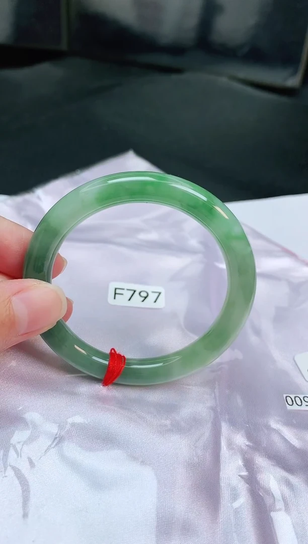 【闪购商品】翡翠手镯未镶嵌缅甸天然A货手镯