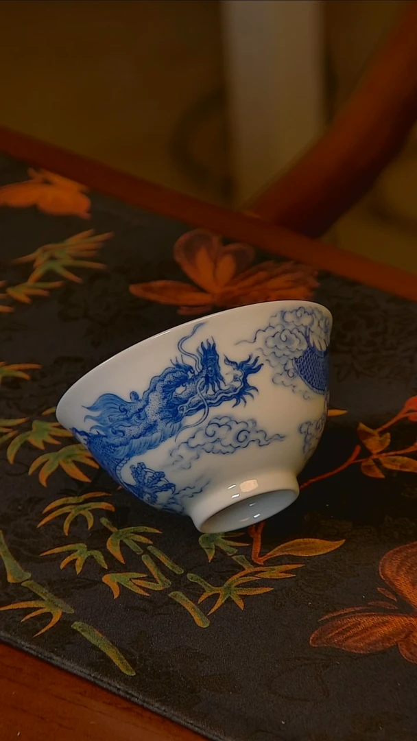 杯手工手绘杯杯很美丽