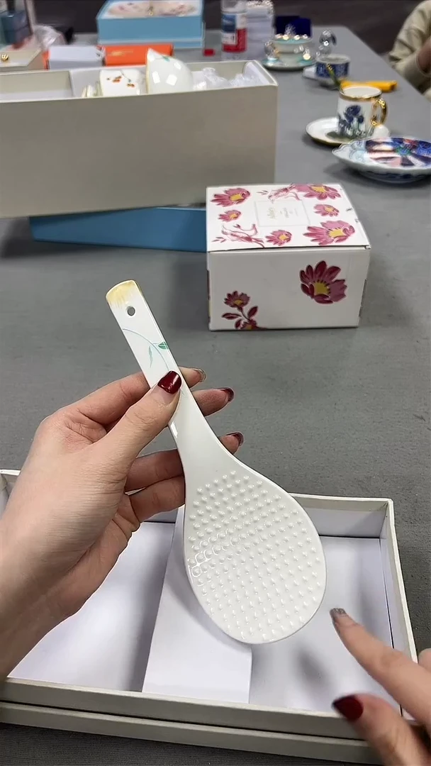 瓷片新号开播 全场放漏