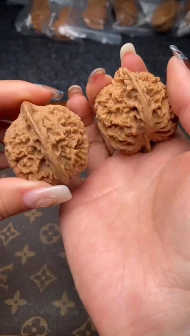 把件文玩核桃B103号45尺满天星