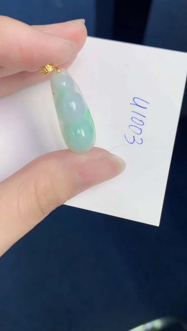 颈饰未镶嵌翡翠天然翡翠缅甸A货