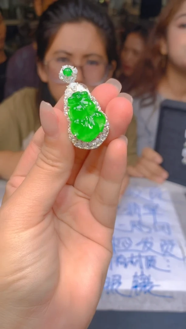 定制翡翠未镶嵌定制翡翠未镶嵌33多样性发货（发其一）