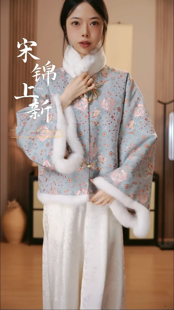 桑蚕丝冬款钱小萍双鱼玉佩外套