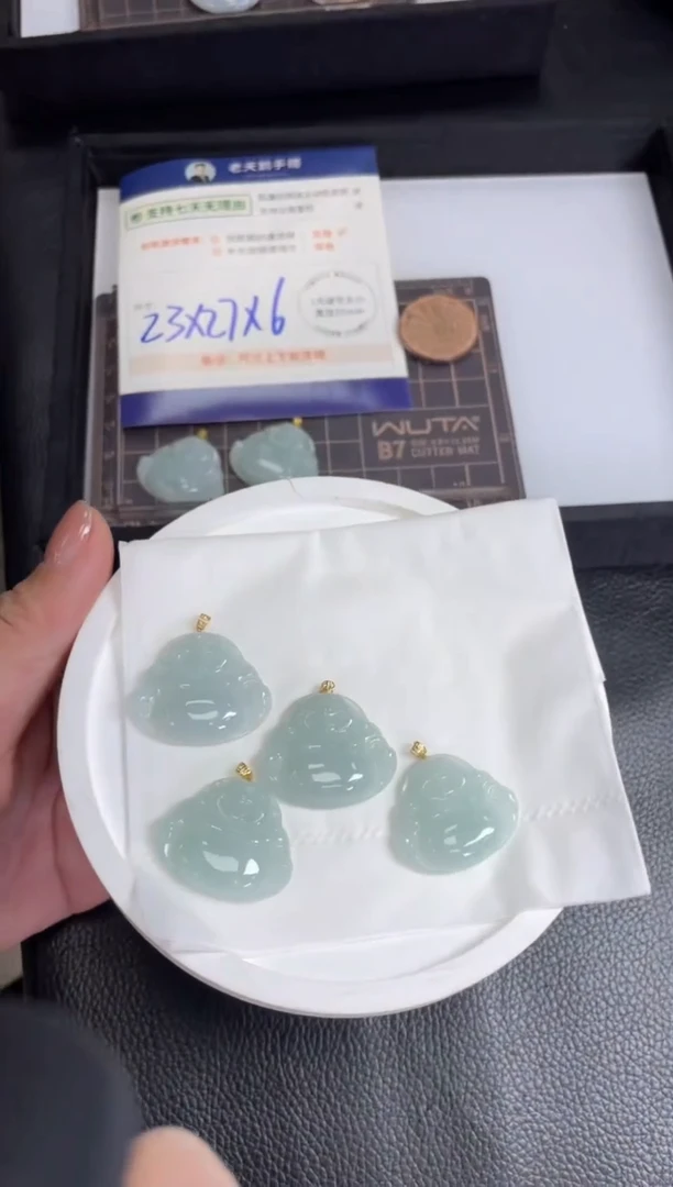 【闪购商品】翡翠挂件18K金镶嵌翡翠佛公配绳/多样性发其一CP