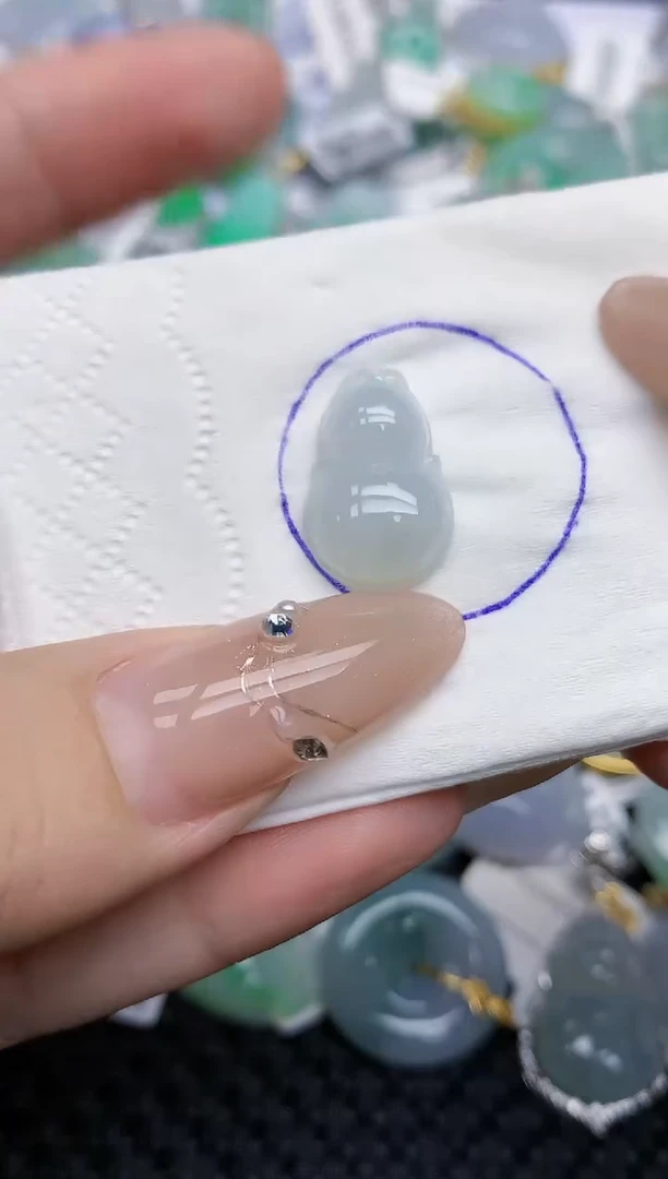 颈饰未镶嵌翡翠   天然翡翠A货  百元以上9米证书费自理