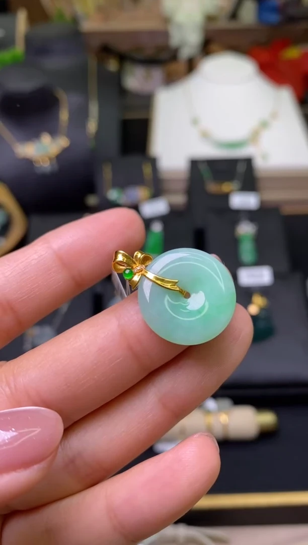 【闪购商品】翡翠颈饰18K金镶嵌净货18035