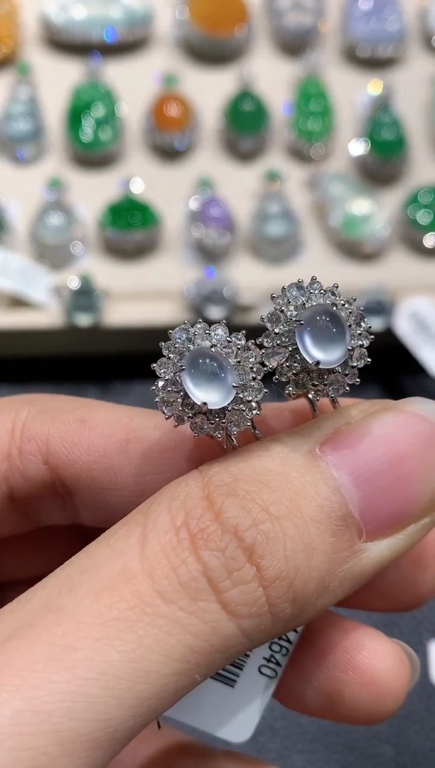 【闪购商品】翡翠耳饰18K金镶嵌c109     