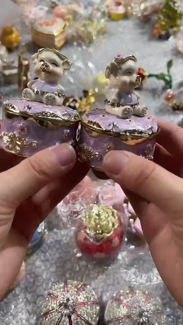 小猪圆形首饰盒七宝烧杯子茶具