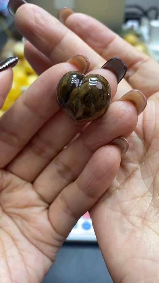 琥珀未镶嵌珠宝奇石1748