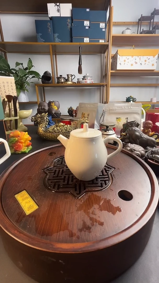 象牙白草木灰茶壶100左右容量