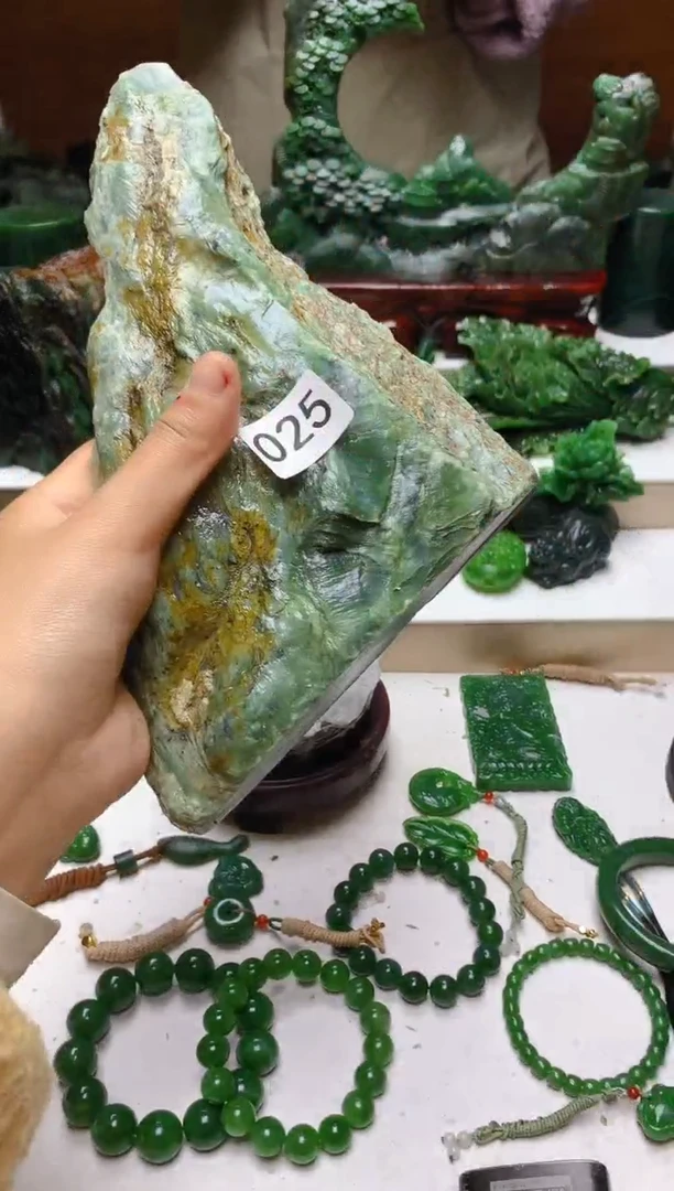 未镶嵌和田玉挂件1