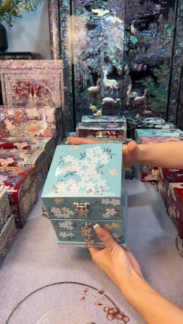 满贝底·弘贝雅螺钿漆器文化馆