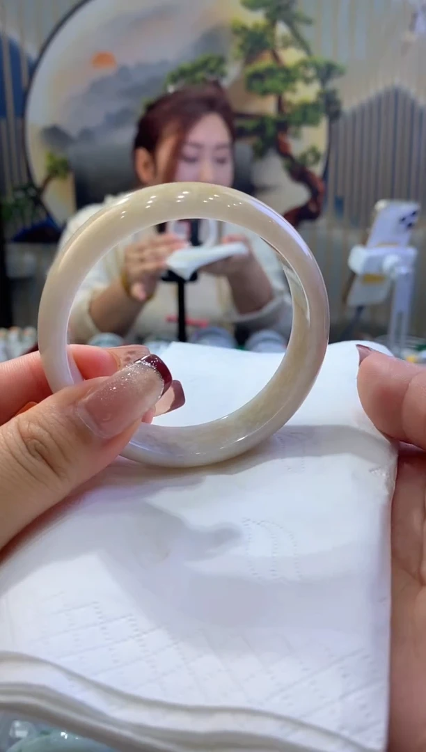 【闪购商品】翡翠手镯未镶嵌00009124