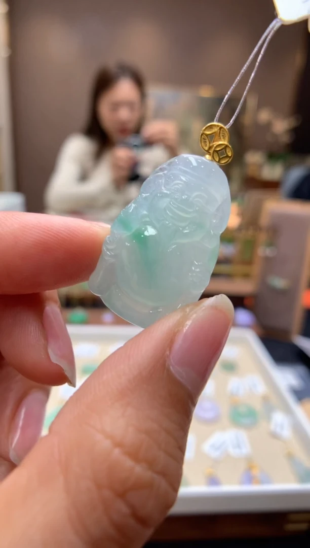 【闪购商品】翡翠颈饰18K金镶嵌财神