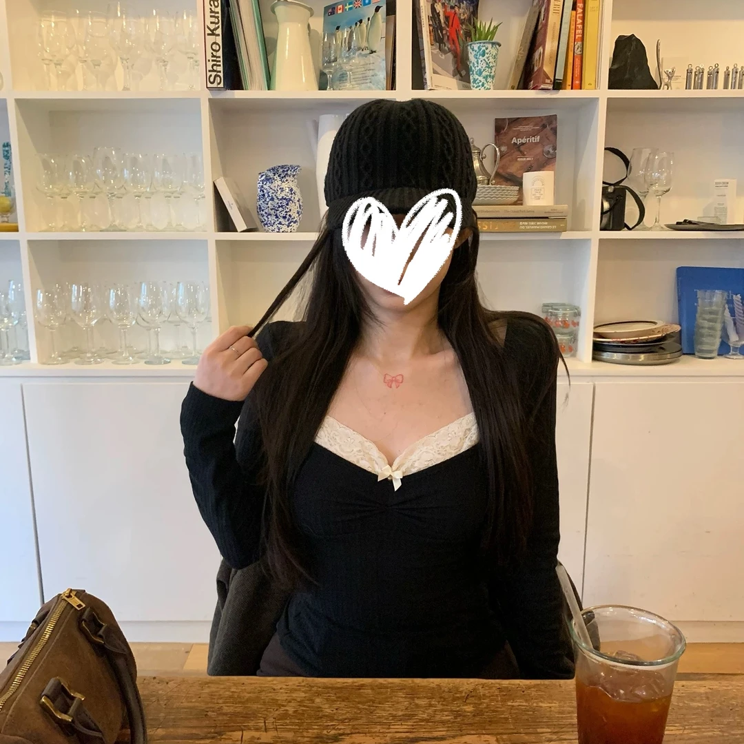 黑色复古性感蕾丝拼接长袖女秋季新款修身收腰显瘦纯欲辣妹上衣