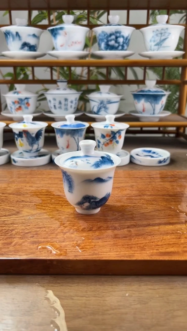 微瑕千里江山美人备盖碗