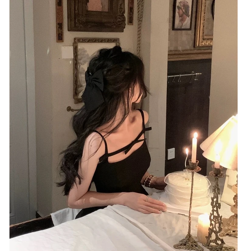 黑色吊带蝴蝶结连衣裙女夏法式高级感设计感小众小个子裙子
