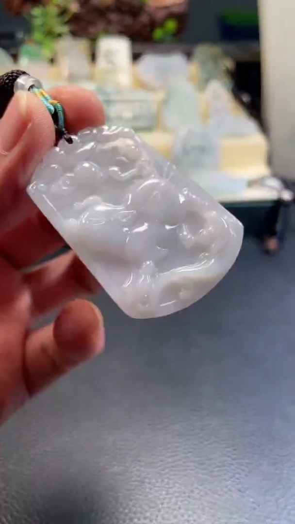 颈饰未镶嵌翡翠10/17/220