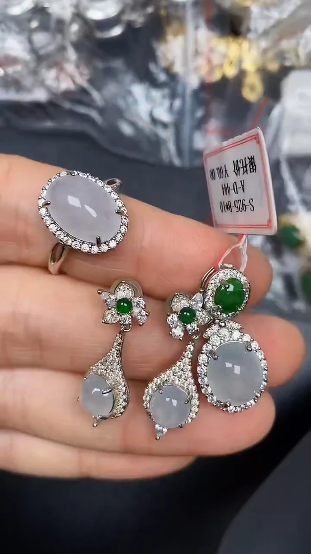 银S925镶嵌戒指翡翠1600