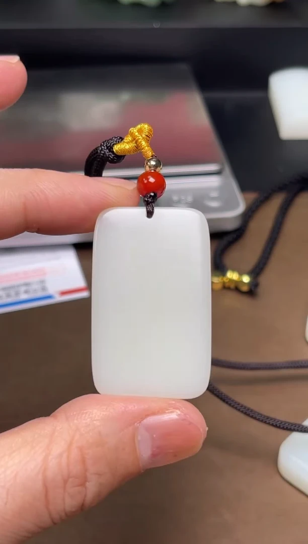 颈饰未镶嵌和田玉38 通