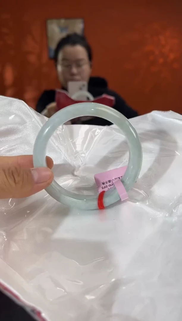 未镶嵌手镯翡翠4