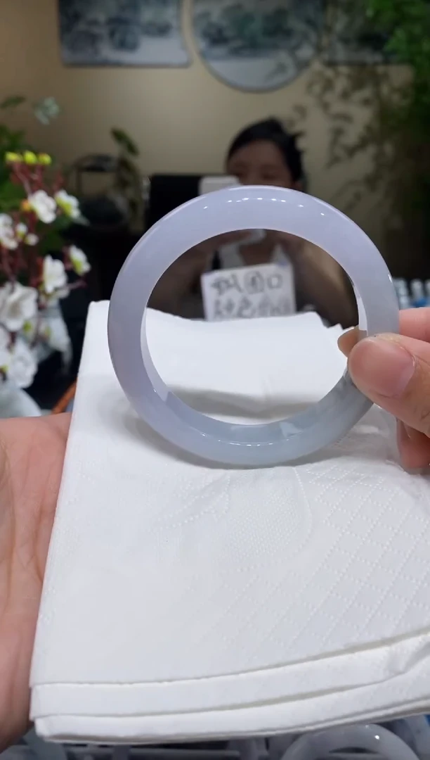 翡翠手镯未镶嵌圈口57.6