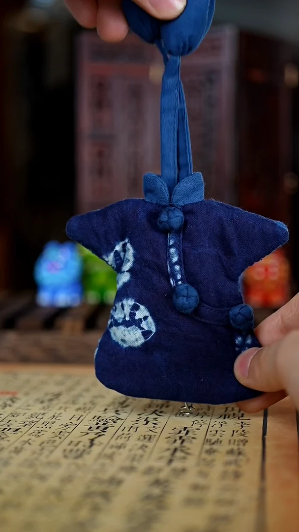 刺绣黔东南苗族刺绣A9044