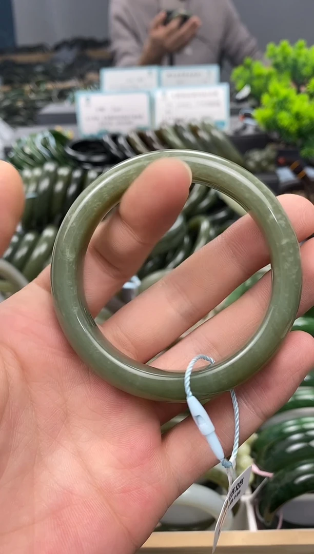 未镶嵌手镯和田玉55.5