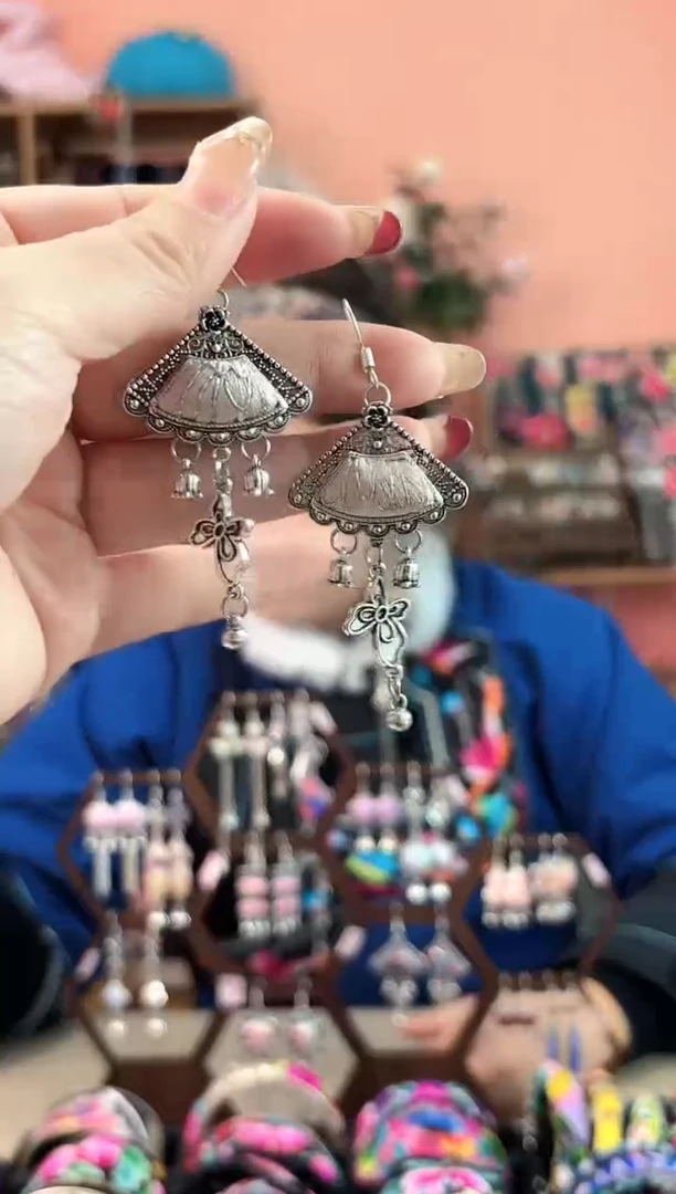 艺枝独绣手工饰品390