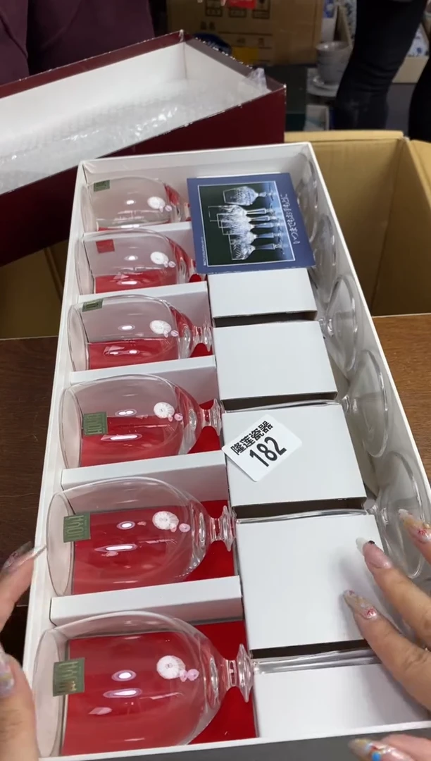 【闪购商品】瓷片隆莲瓷器欢迎大家