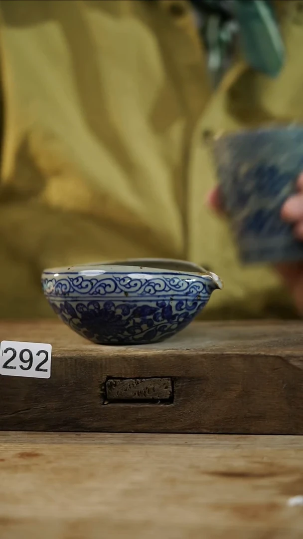 瓷片设计师手作！！！知名设计师系列！！！！青花系列