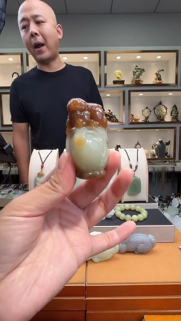 颈饰未镶嵌和田玉苏