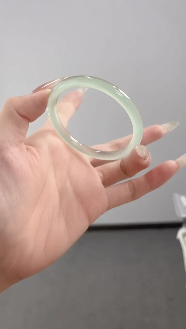 玛瑙/玉髓手镯未镶嵌54圈美人条