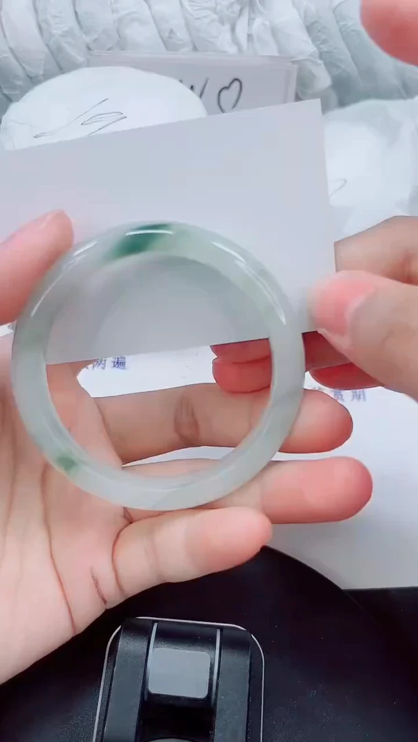 未镶嵌手镯石英质玉167-51/52