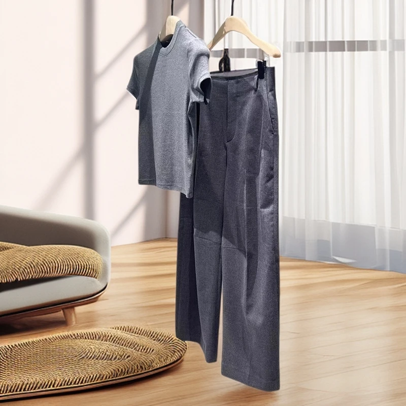 夏季减龄一整套大方得体时尚高级感套装灰色正肩t恤裤子两件套女