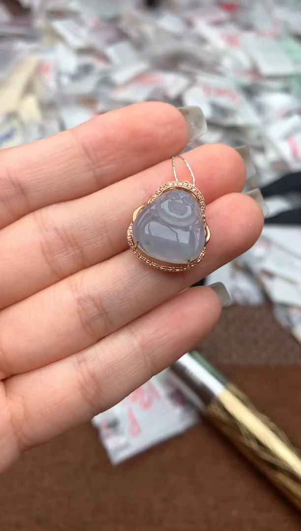 18K金镶嵌挂件翡翠—