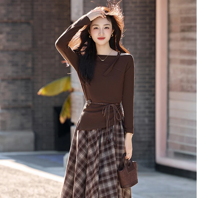 小香风长袖套装连衣裙女春秋款气质设计感不规则格子半身裙两件套