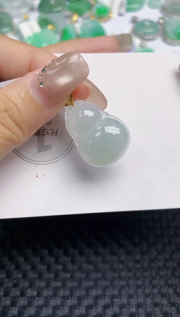 颈饰18K金镶嵌翡翠天然缅甸A货翡翠百元以上9元证书费自理