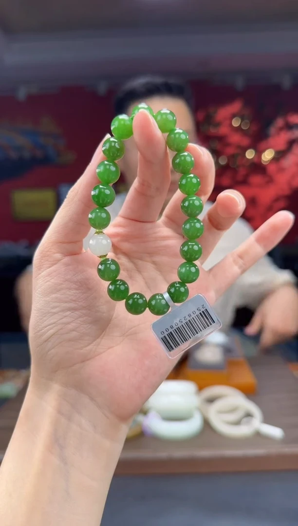 未镶嵌手串和田玉碧玉辣绿单圈手串