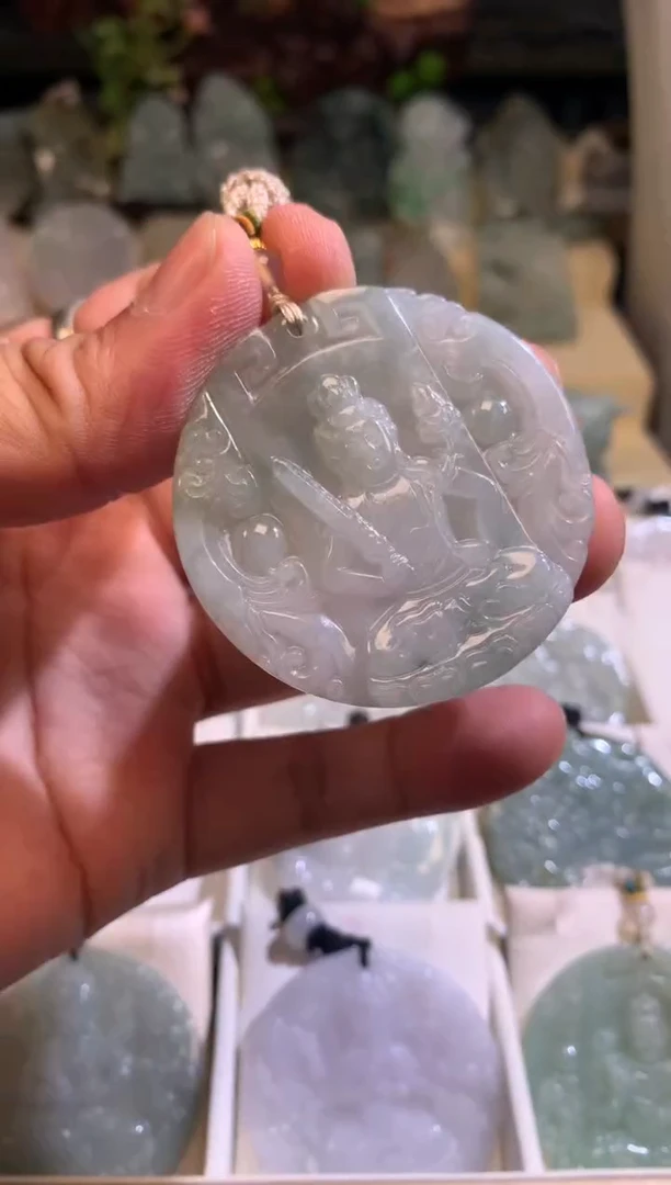 翡翠未镶嵌颈饰4/28/182